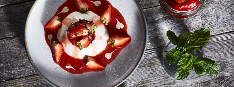 Vanilla Panacotta with Strawberries - Country Range