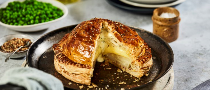 Celeriac, Cheddar and Onion Dauphinoise Pie - Country Range