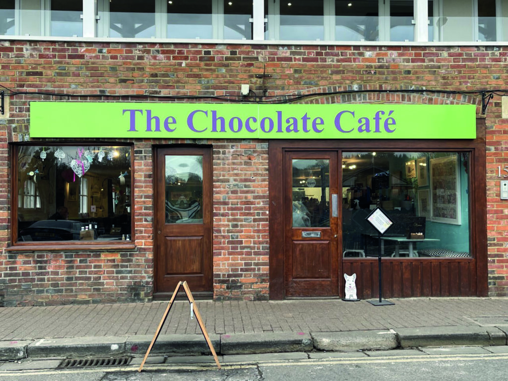 Henley Chocolate Cafe, A singing and Dancing Success Story Country Range