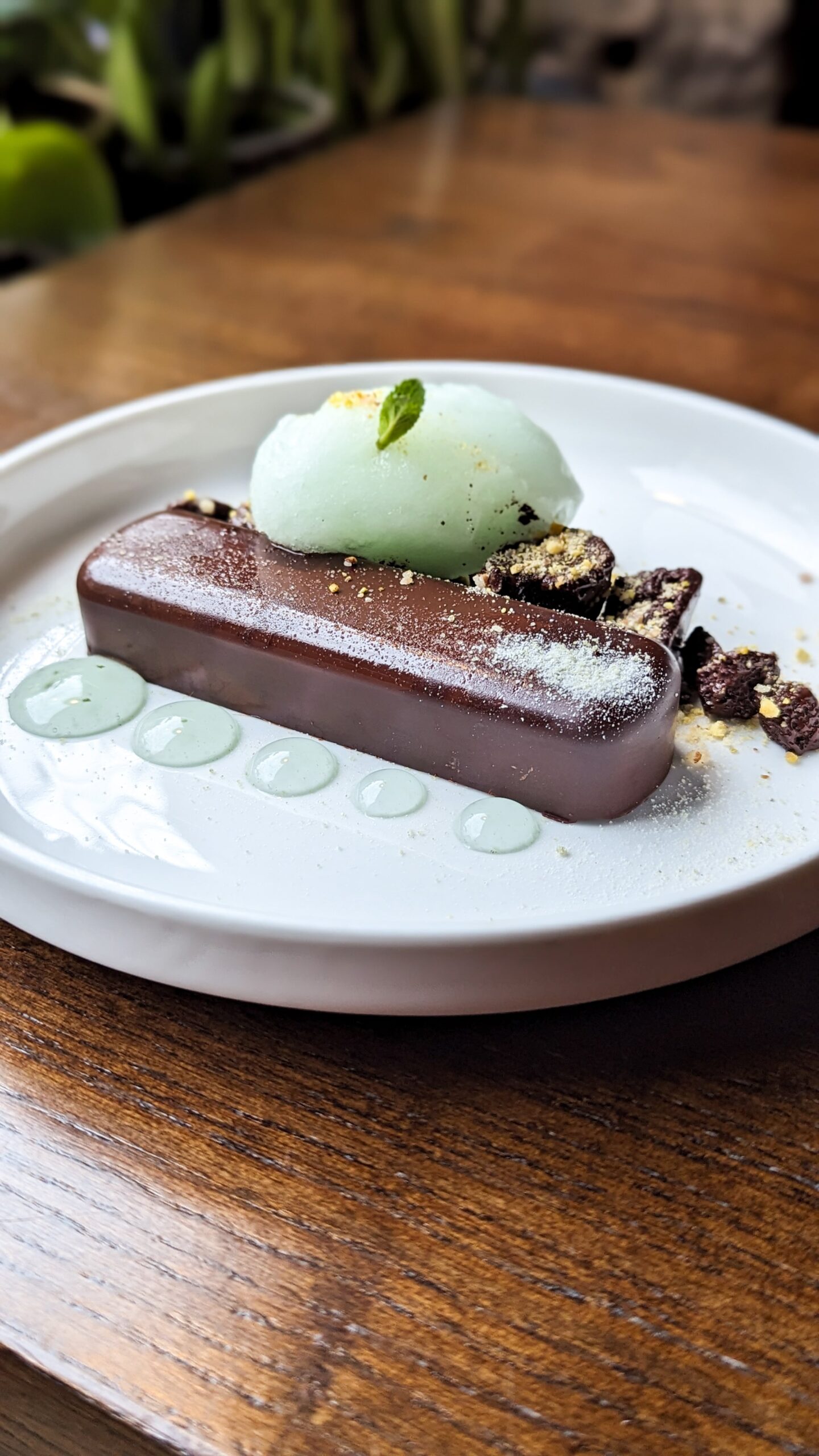 Chocolate Bar with Pistachio and Mint - Country Range